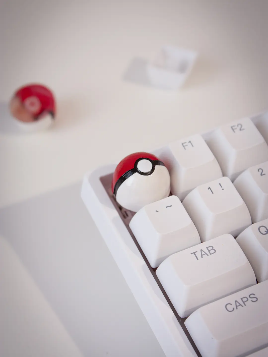 Pokeball Klavye Tuşu 1