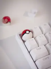 Pokeball Klavye Tuşu 1